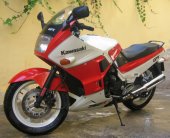 1987 Kawasaki GPX 750 R photo